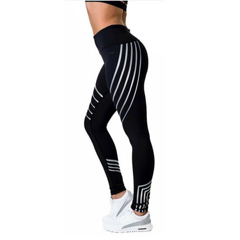 Black and white athletic leggings with high waistband – sculpted fit for training and movement