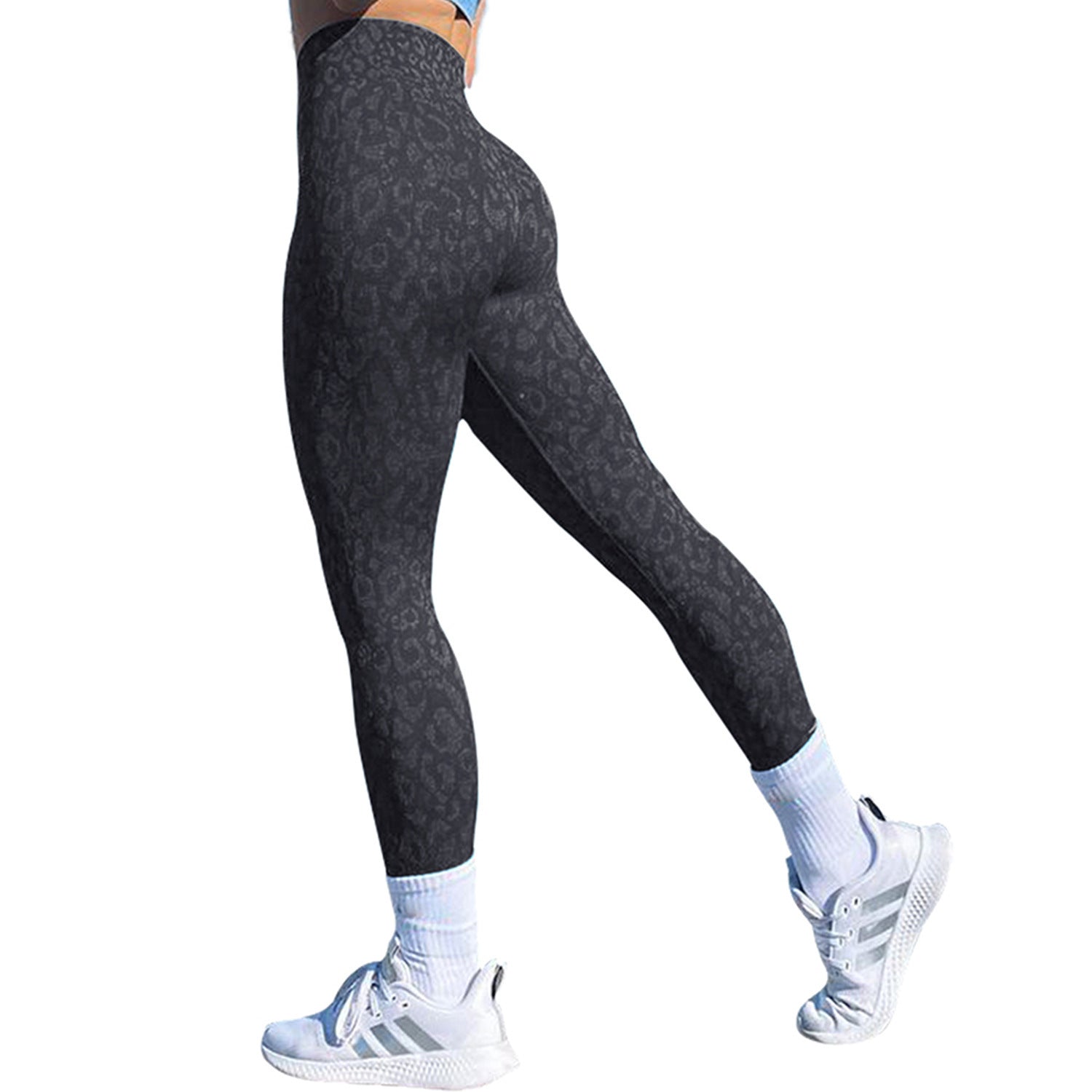 Sculpted black fitness leggings – seamless activewear with shaping technology